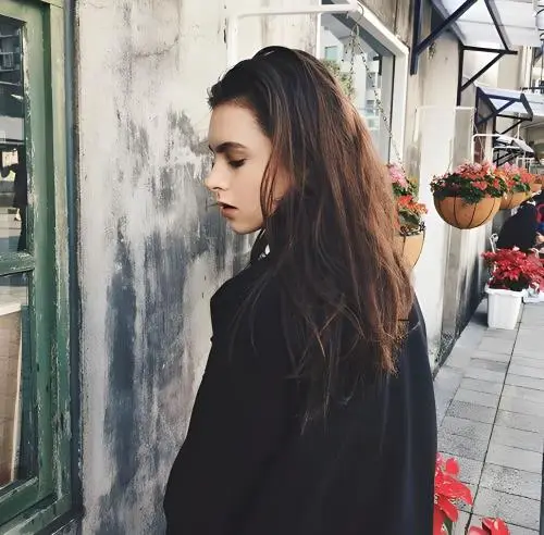 Iris Lane